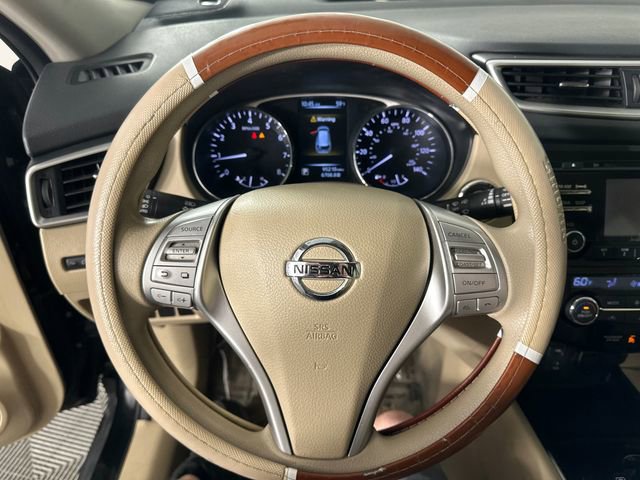 Used 2014 Nissan Rogue SV FWD image 25