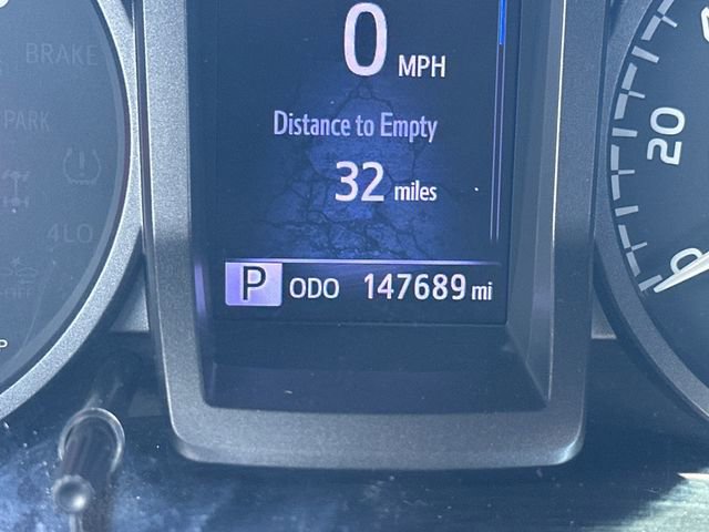 Used 2018 Toyota Tacoma TRD Sport w/ Technology Package AWD/4WD image 17