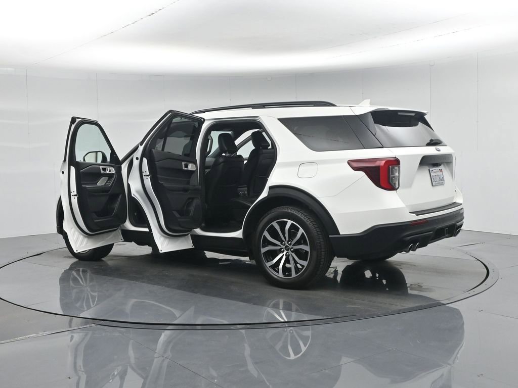 Used 2020 Ford Explorer ST w/ Premium Technology Package image 39