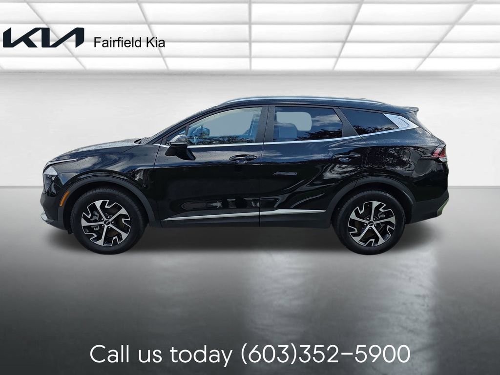 Used 2023 Kia Sportage EX AWD/4WD image 2