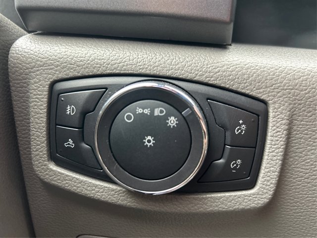 Used 2018 Ford F150 XLT w/ Equipment Group 302A Luxury AWD/4WD image 27