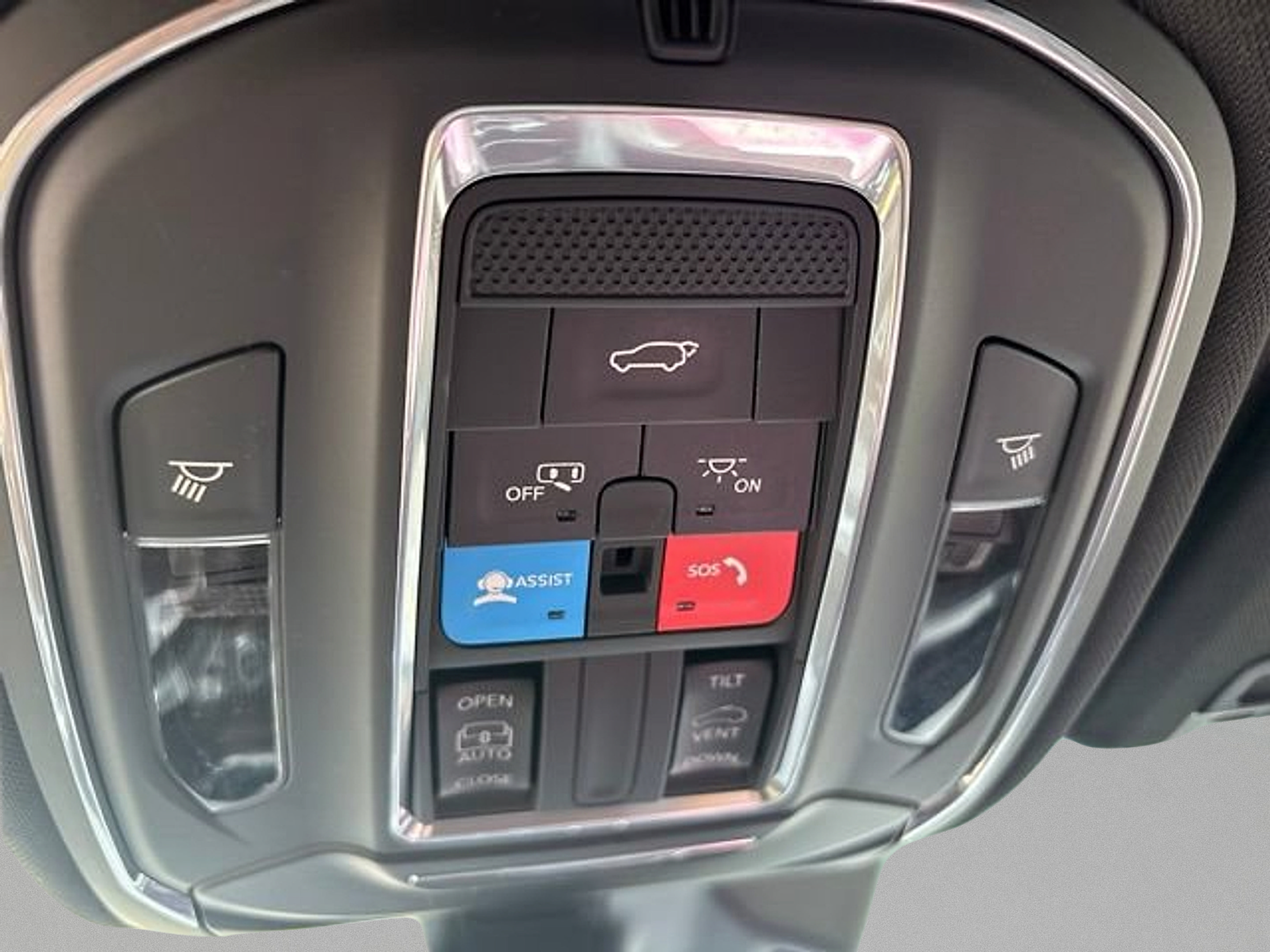 Used 2023 Jeep Grand Cherokee Altitude AWD/4WD image 14