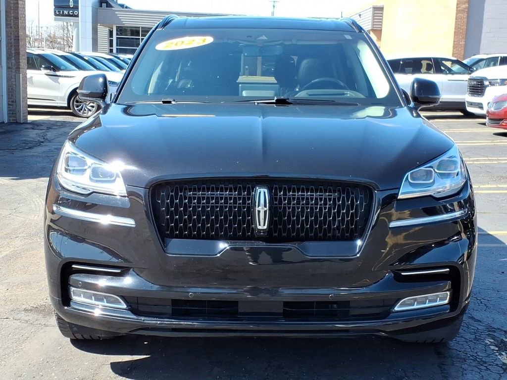 Used 2023 Lincoln Aviator Reserve w/ Equipment Group 201A AWD/4WD image 2