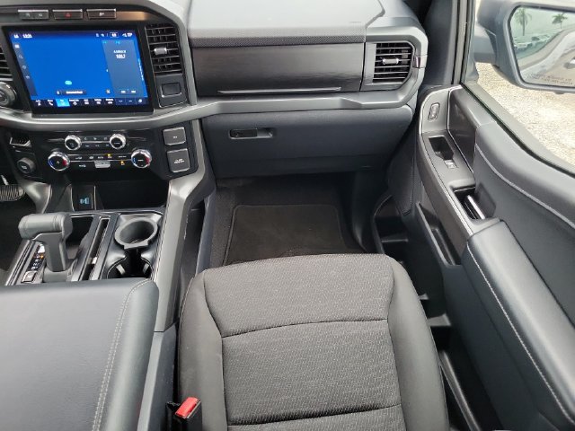 Used 2024 Ford F150 XLT w/ XLT Black Appearance Package RWD image 12