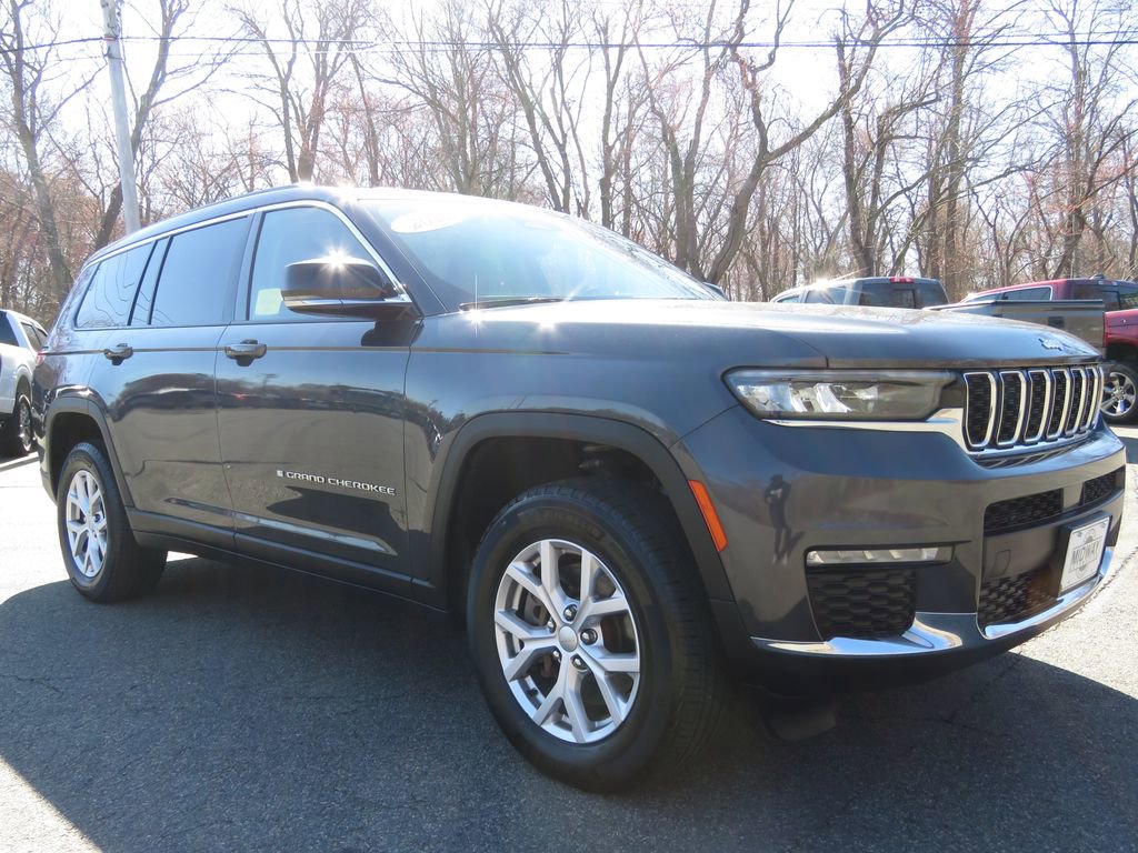 Used 2022 Jeep Grand Cherokee L Limited AWD/4WD image 3