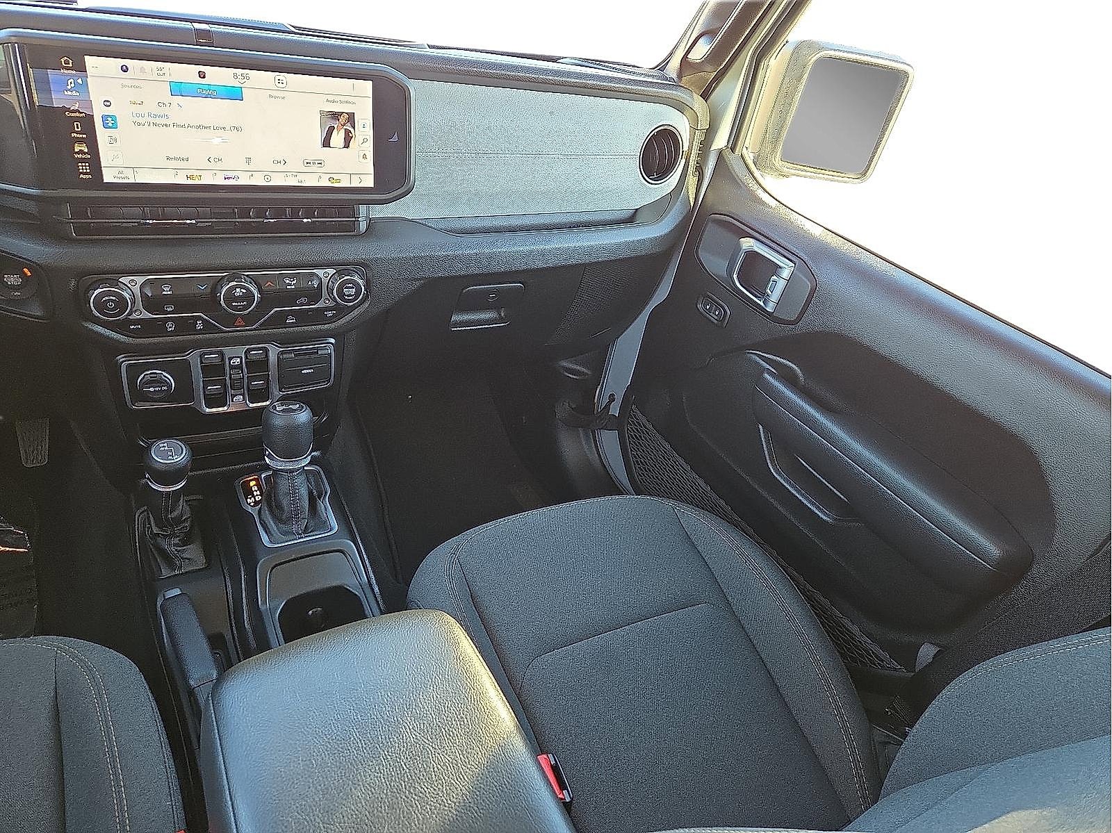 Used 2024 Jeep Wrangler Sport S image 12