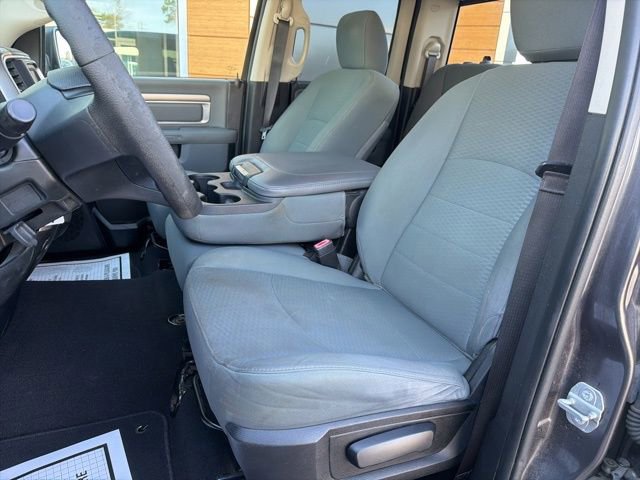 Used 2016 RAM 1500 Classic SLT AWD/4WD image 25