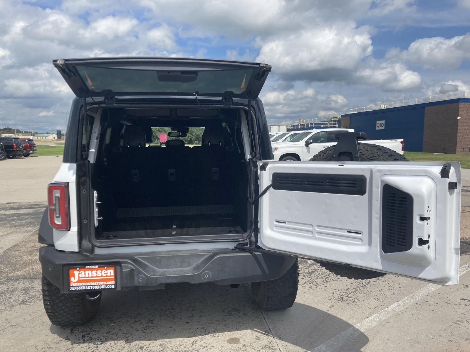 Used 2024 Ford Bronco Wildtrak AWD/4WD image 21