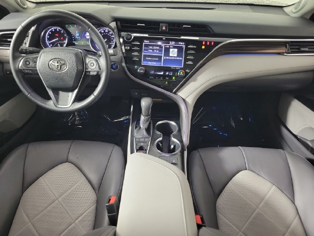 Used 2018 Toyota Camry XLE w/ Audio Package FWD image 16