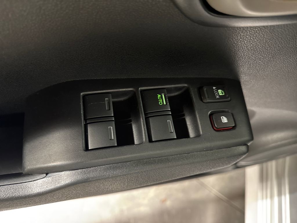 Used 2012 Honda Fit Sport image 17