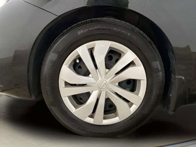 Used 2021 Nissan Versa S image 94