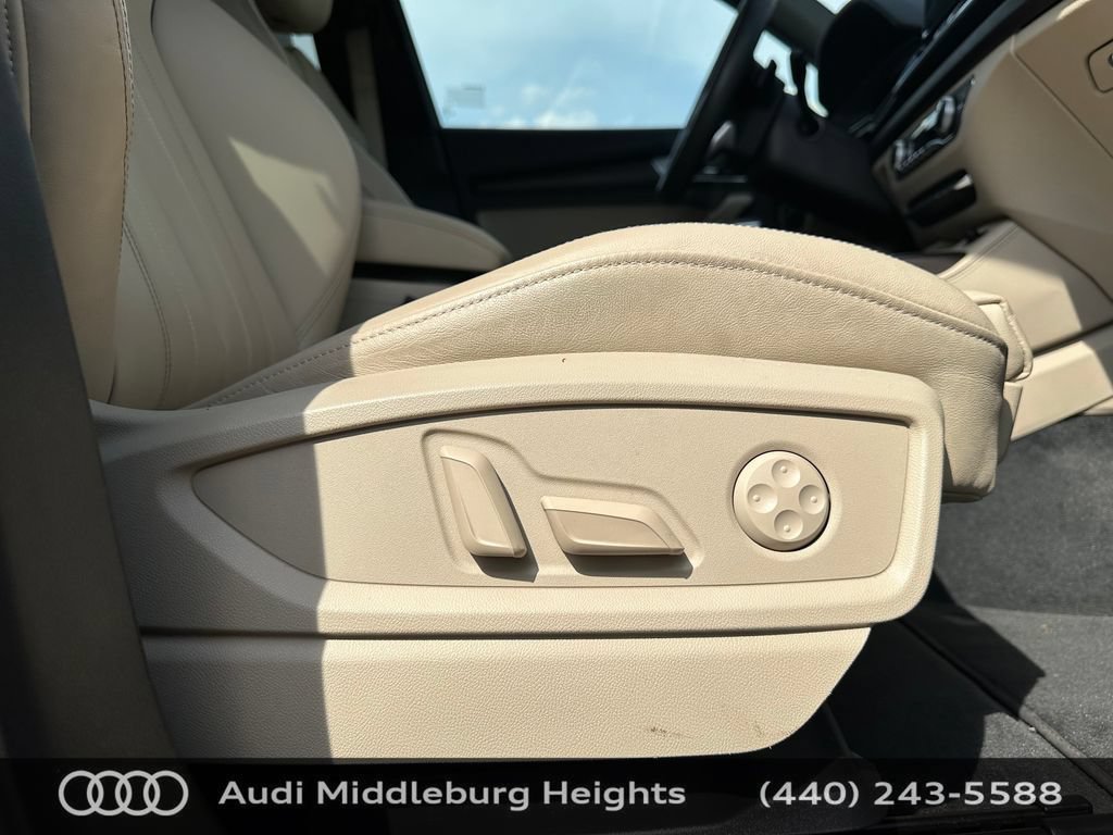 Used 2023 Audi Q5 2.0T Premium Plus w/ Premium Plus Package AWD/4WD image 20
