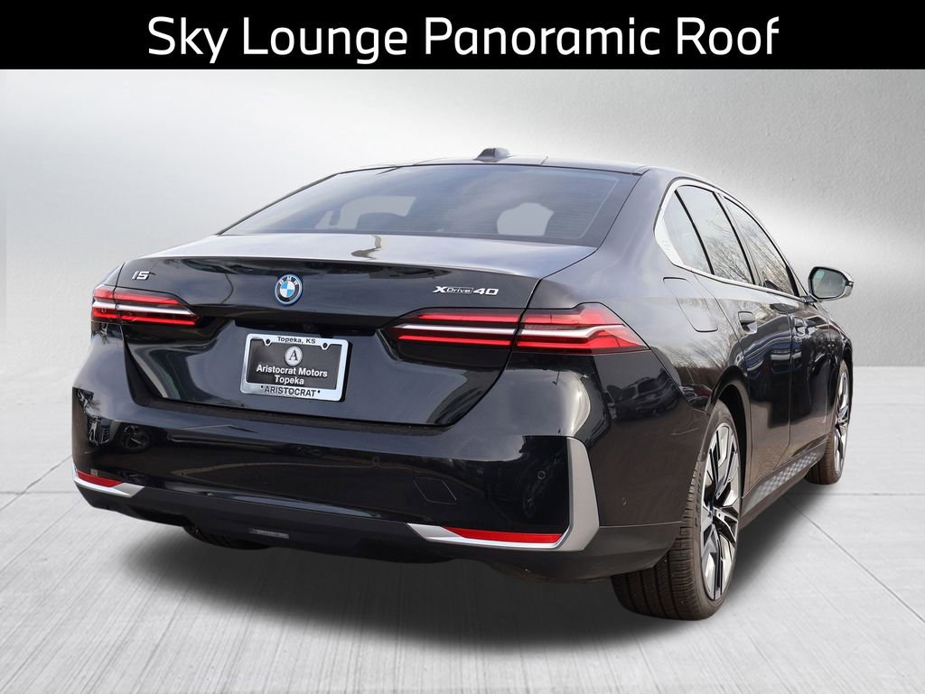 Certified 2025 BMW i5 xDrive40 w/ Premium Package image 9