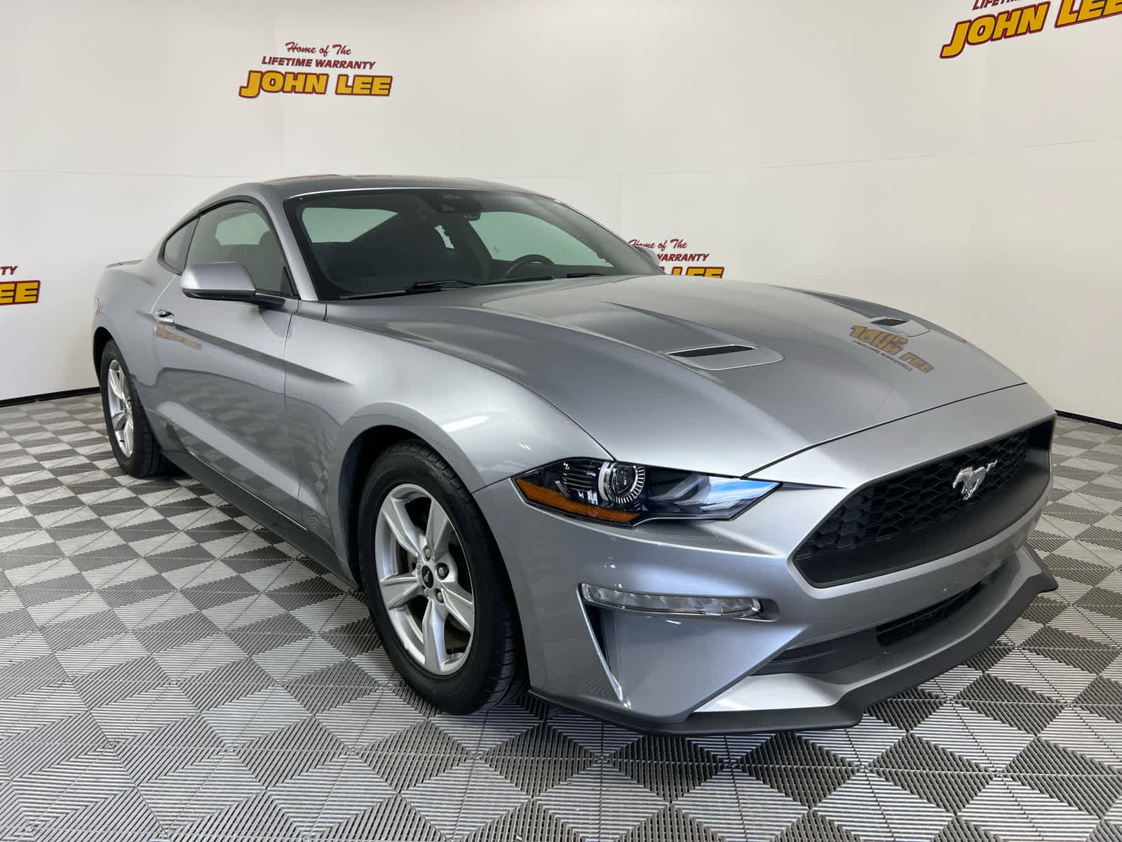 Used 2021 Ford Mustang Coupe image 9