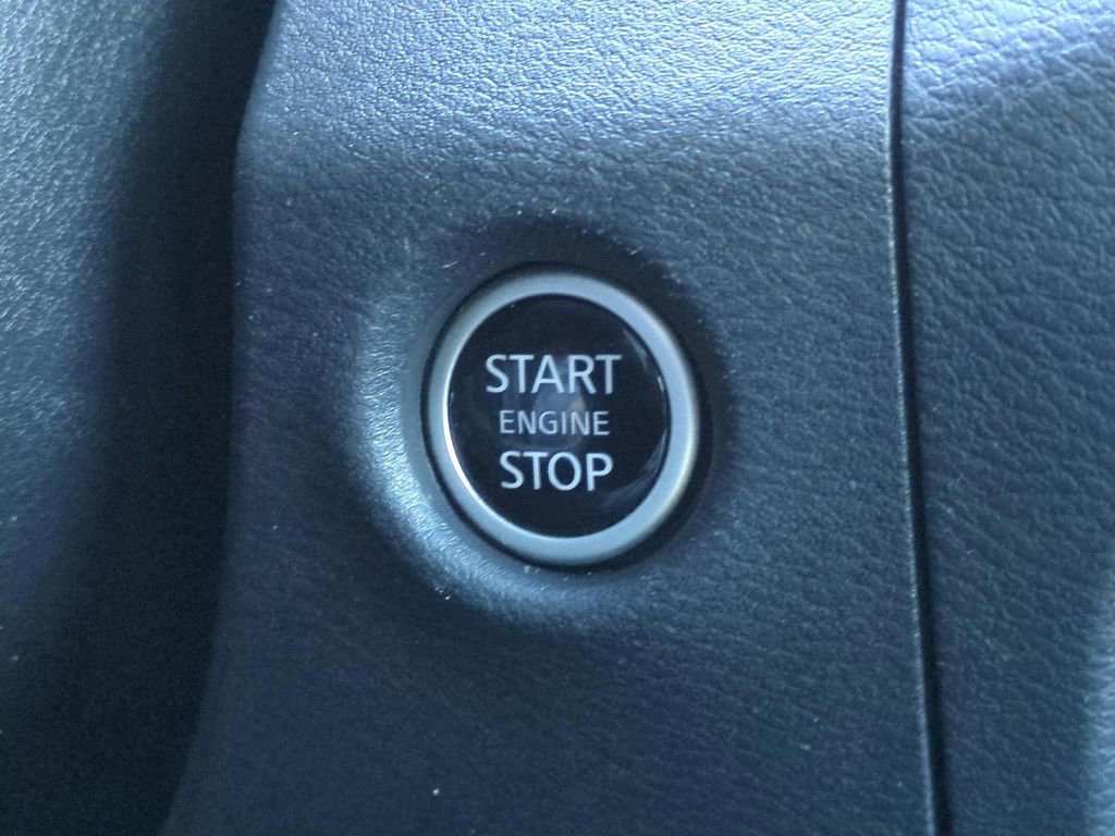 Used 2023 Nissan Frontier PRO-4X w/ Pro-4X Premium Package image 16