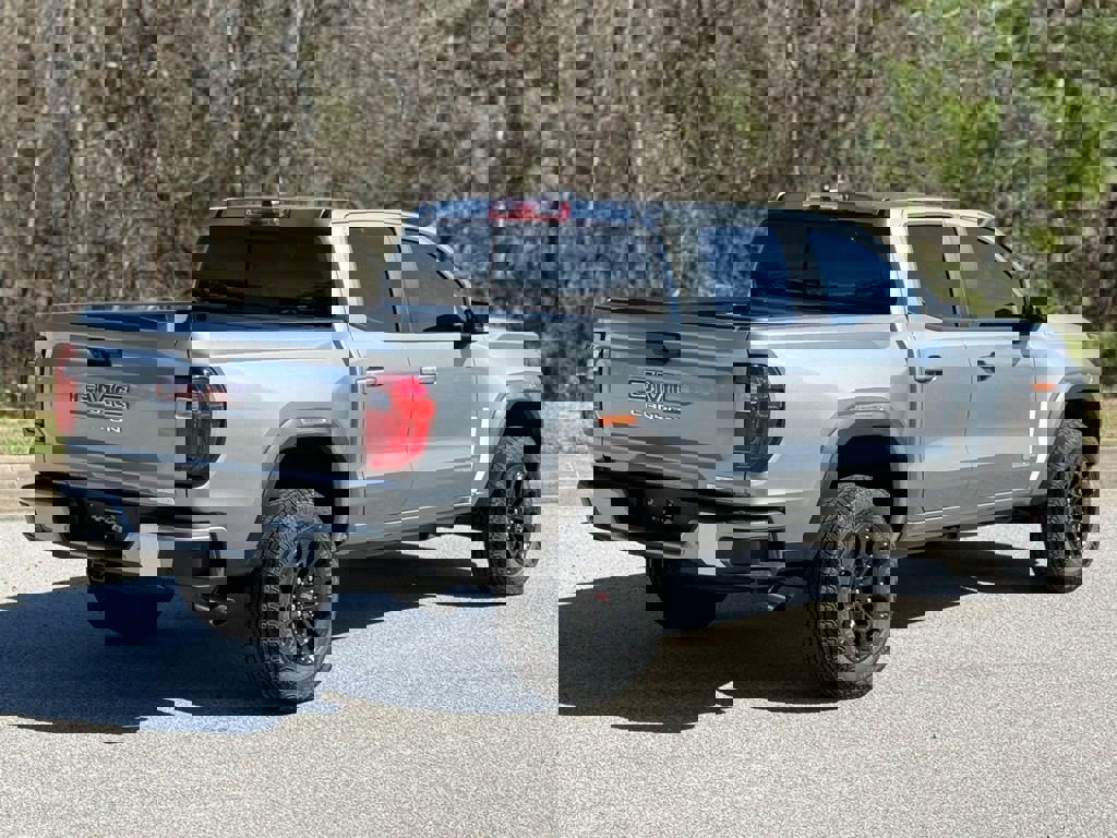 New 2026 GMC Canyon Elevation image 11