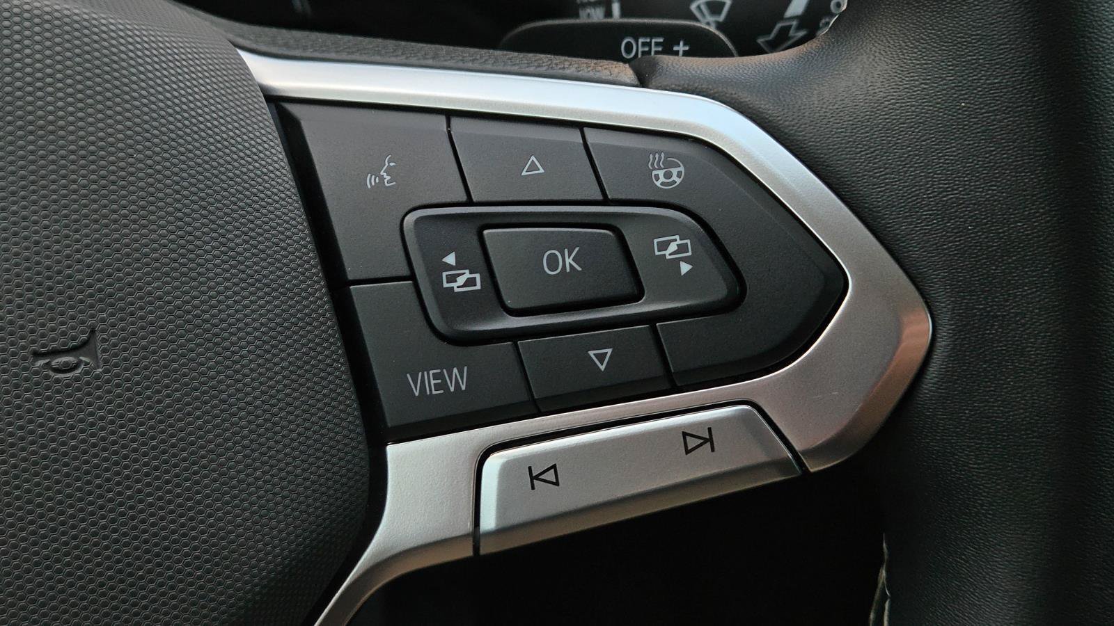 Used 2024 Volkswagen Atlas SE FWD image 28