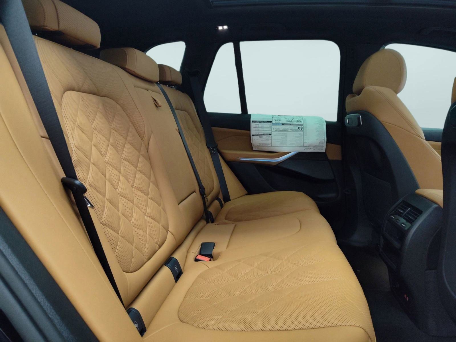 Used 2026 BMW X5 xDrive50e w/ M Sport Package image 26