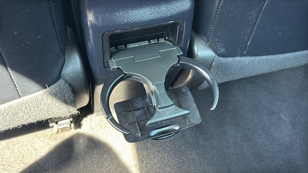 Used 2017 Toyota Corolla SE w/ Carpet Mat Package (TMS) FWD image 9
