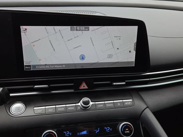 Certified 2022 Hyundai Elantra Limited FWD image 11