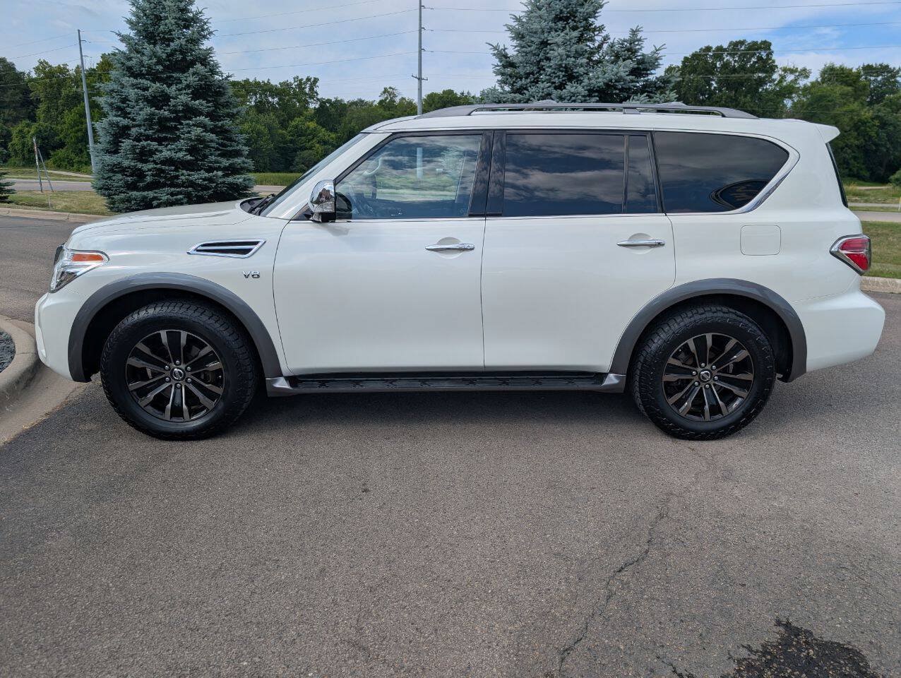Used 2018 Nissan Armada Platinum w/ Captain Seat Package AWD/4WD image 6