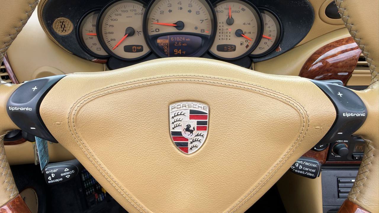 Used 2003 Porsche 911 Carrera RWD image 45