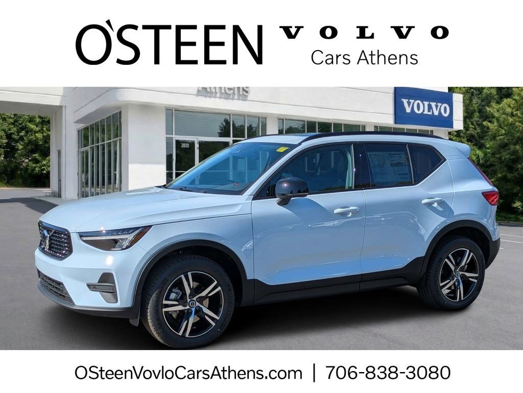 Used 2026 Volvo XC40 B5 Core