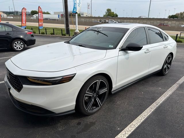 Used 2023 Honda Accord Sport image 6
