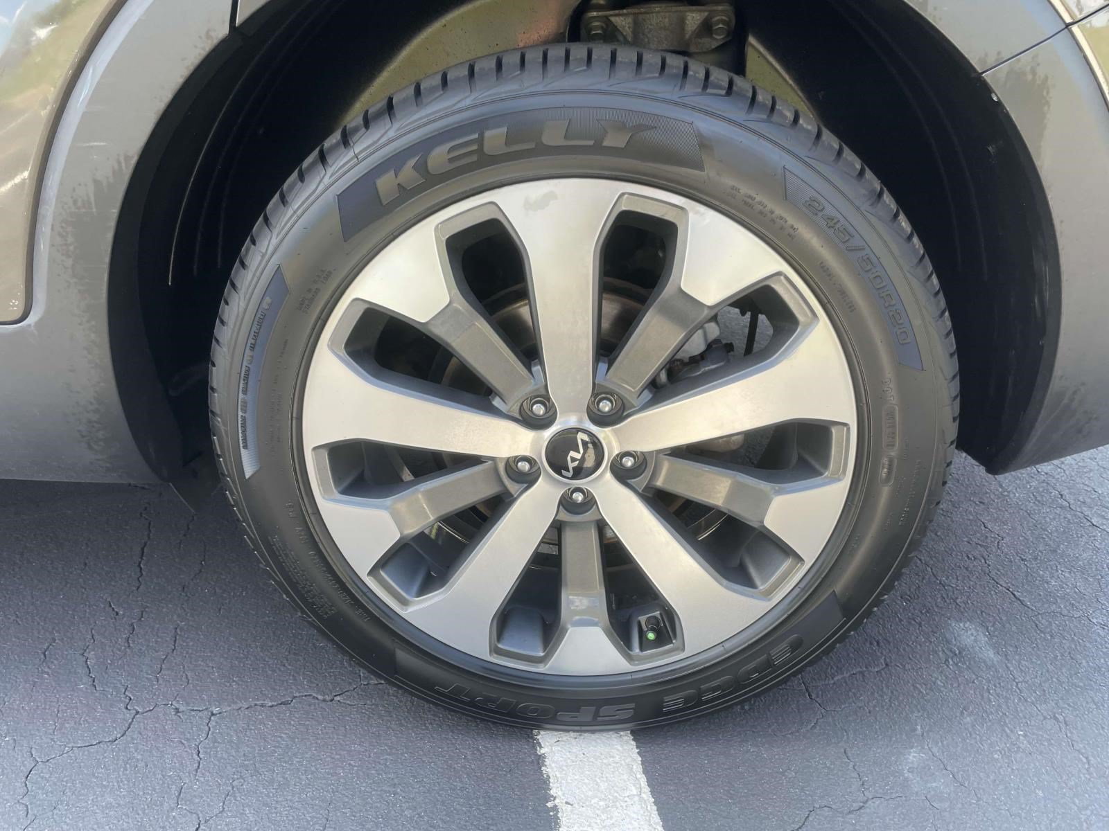 Used 2022 Kia Telluride S AWD/4WD image 7