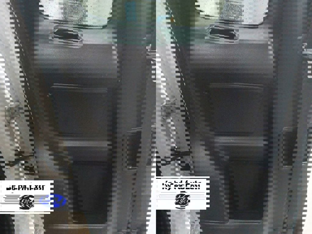 Used 2018 Toyota Tacoma SR image 13