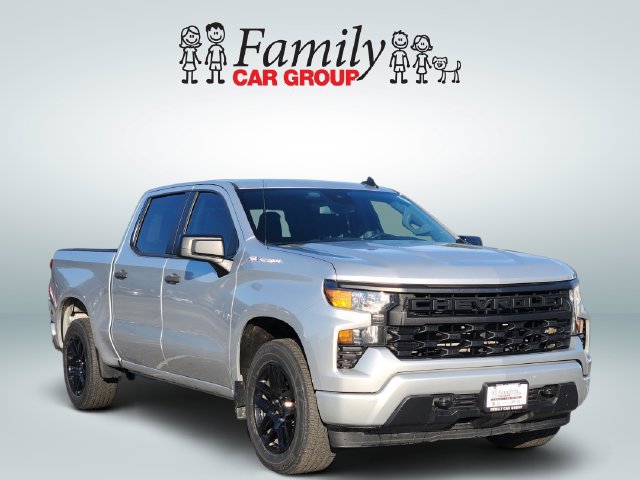 Used 2022 Chevrolet Silverado 1500 Custom RWD image 2