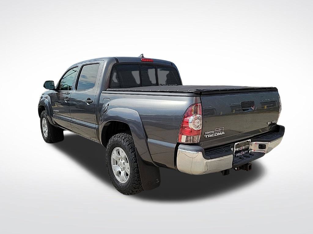 Used 2015 Toyota Tacoma 4x4 Double Cab w/ SR5 Package image 3
