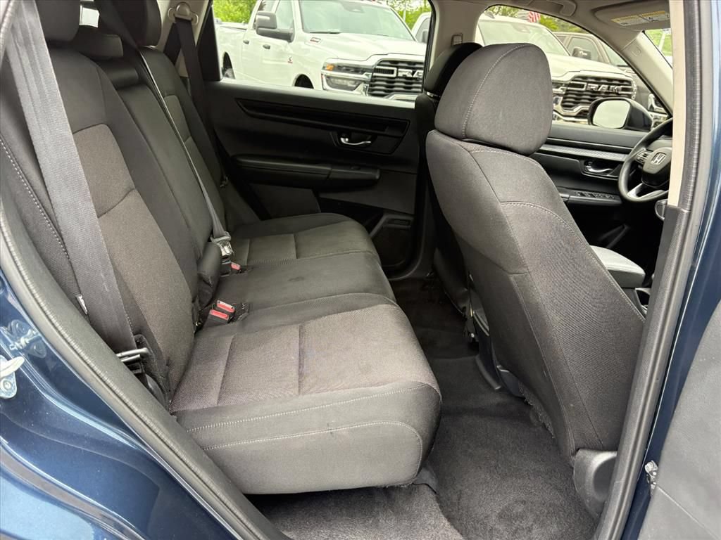 Used 2025 Honda CR-V LX image 16