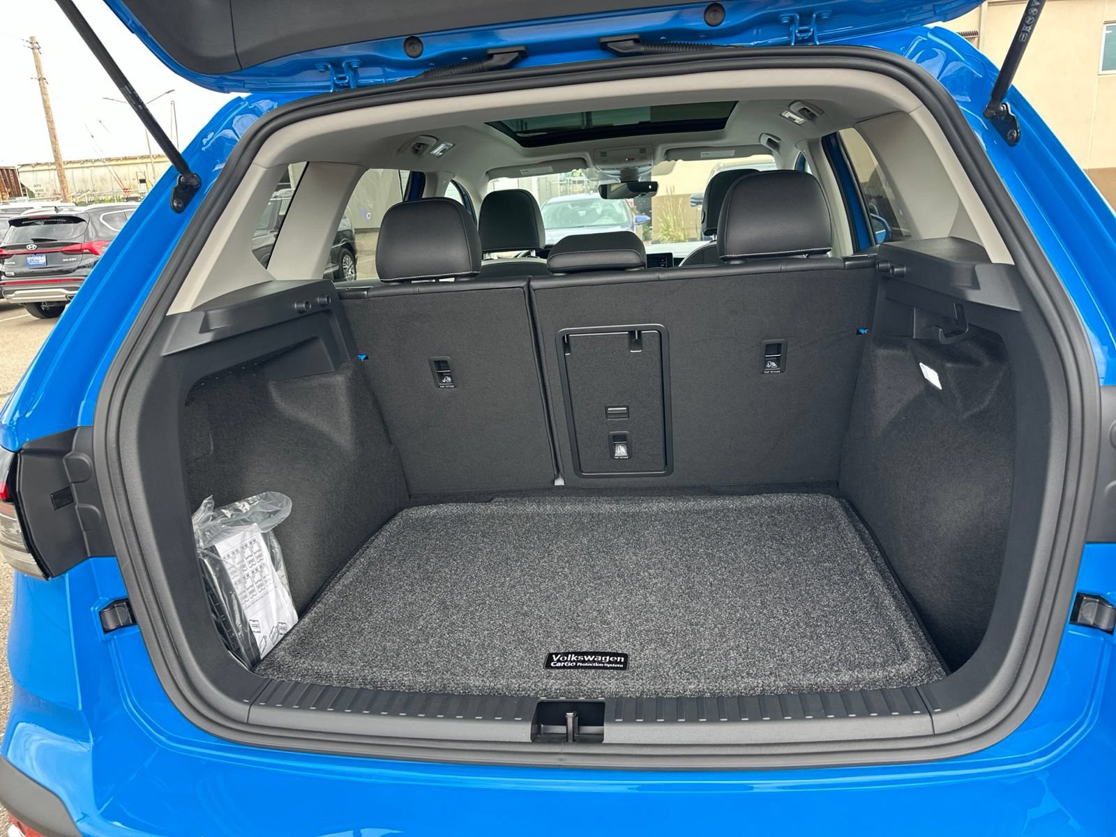 Certified 2025 Volkswagen Taos SE AWD/4WD image 25