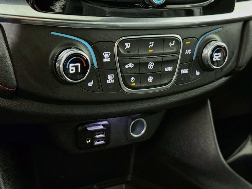 Used 2023 Chevrolet Traverse RS AWD/4WD image 8
