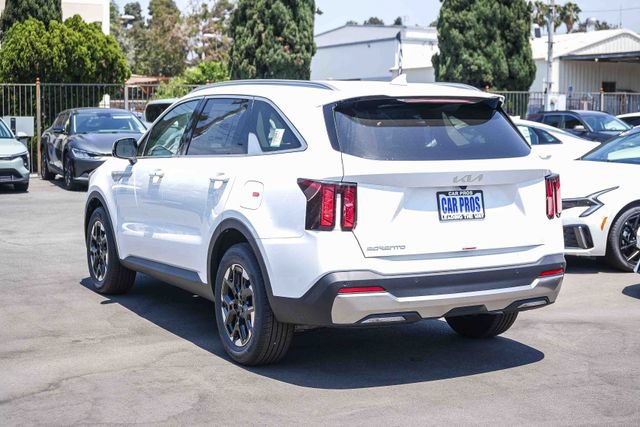 New 2026 Kia Sorento S FWD image 16