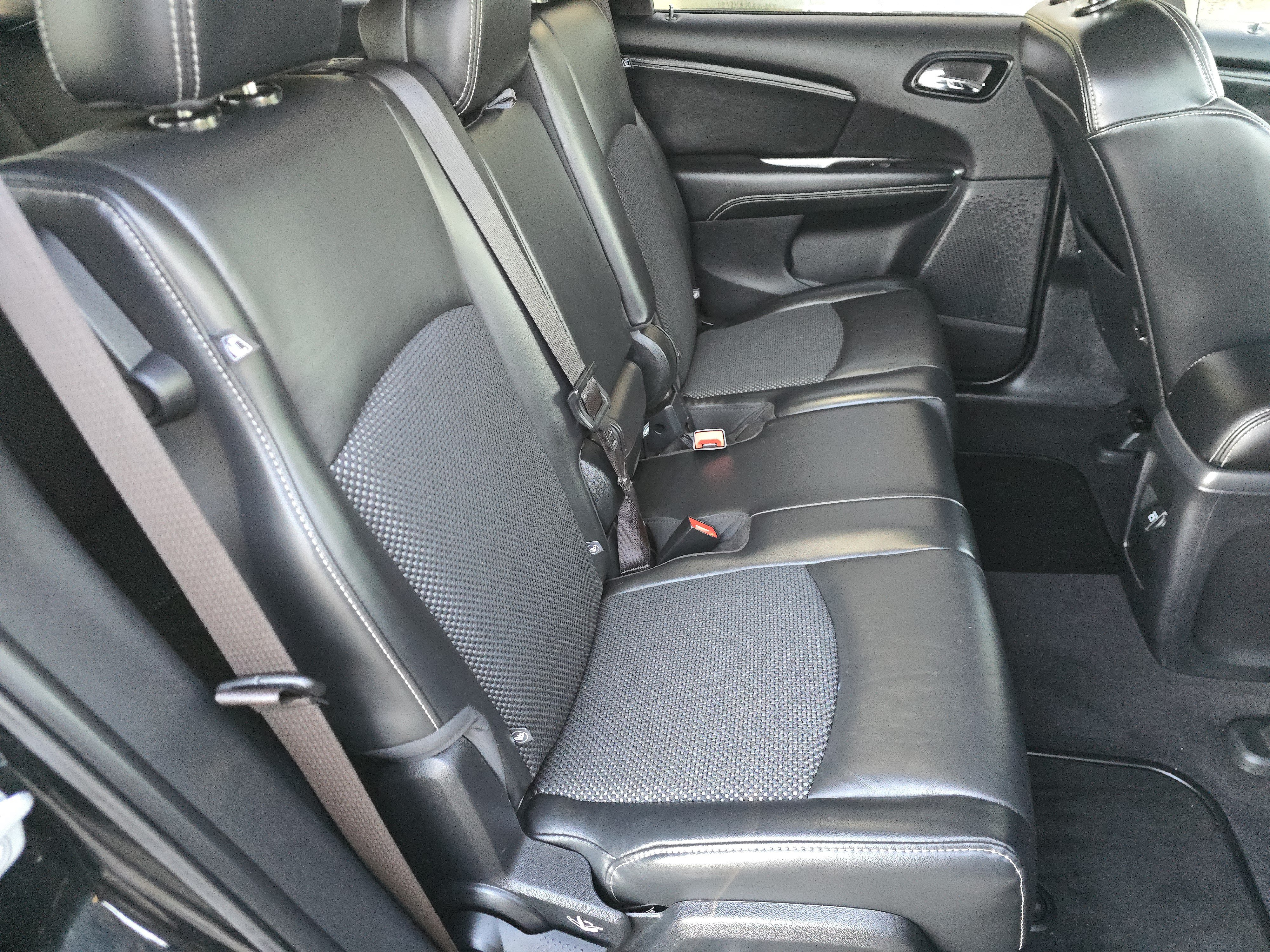 Used 2020 Dodge Journey Crossroad w/ Popular Equipment Group FWD image 18