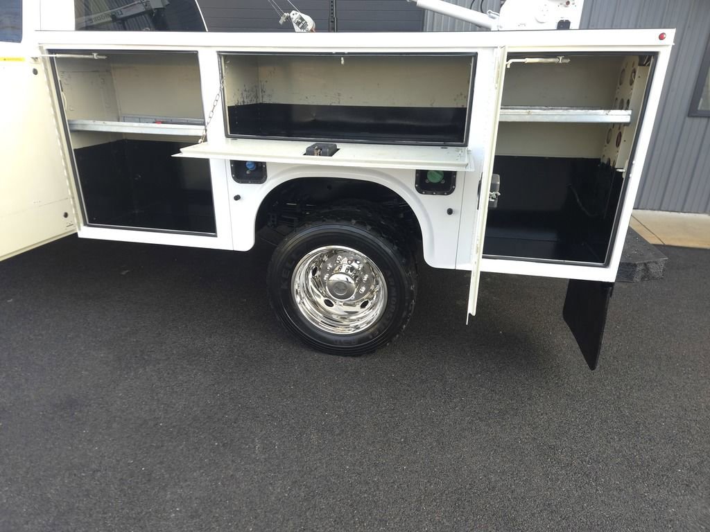 Used 2019 Ford F550 4x4 Crew Cab Super Duty image 4