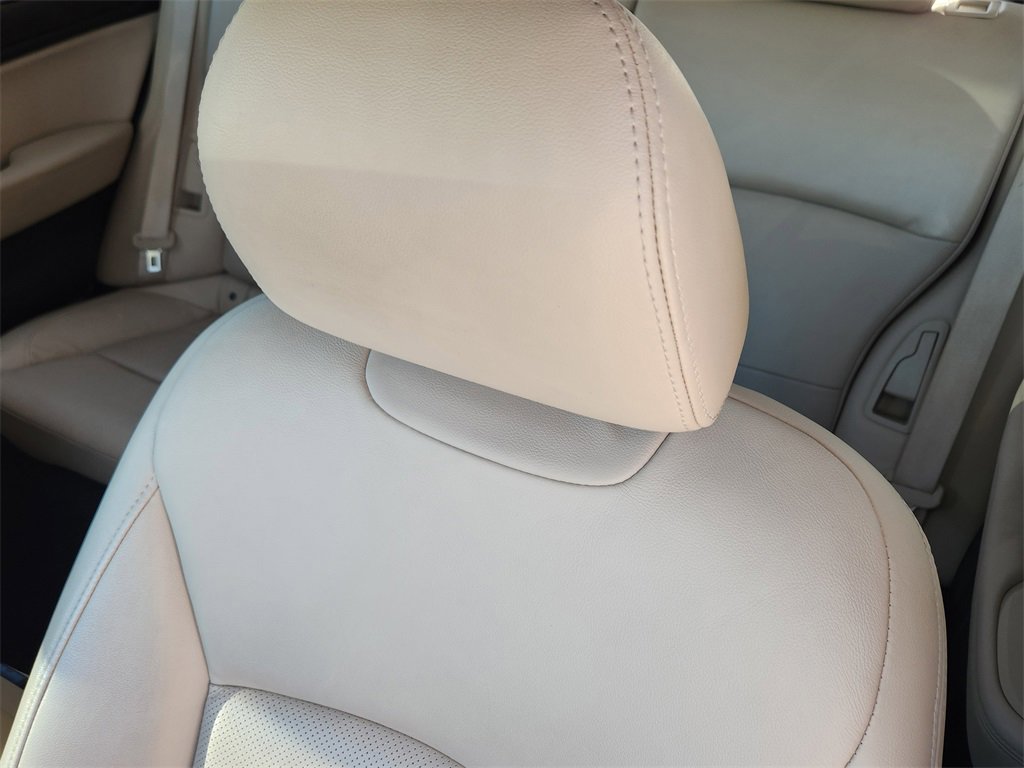 Used 2016 Subaru Outback 2.5i Limited image 8