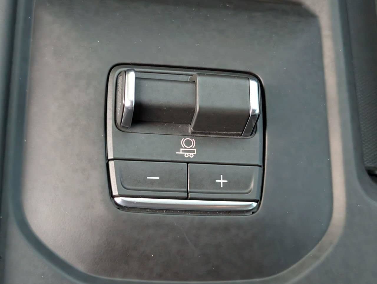 Used 2026 GMC Sierra 2500 AT4X AWD/4WD image 18