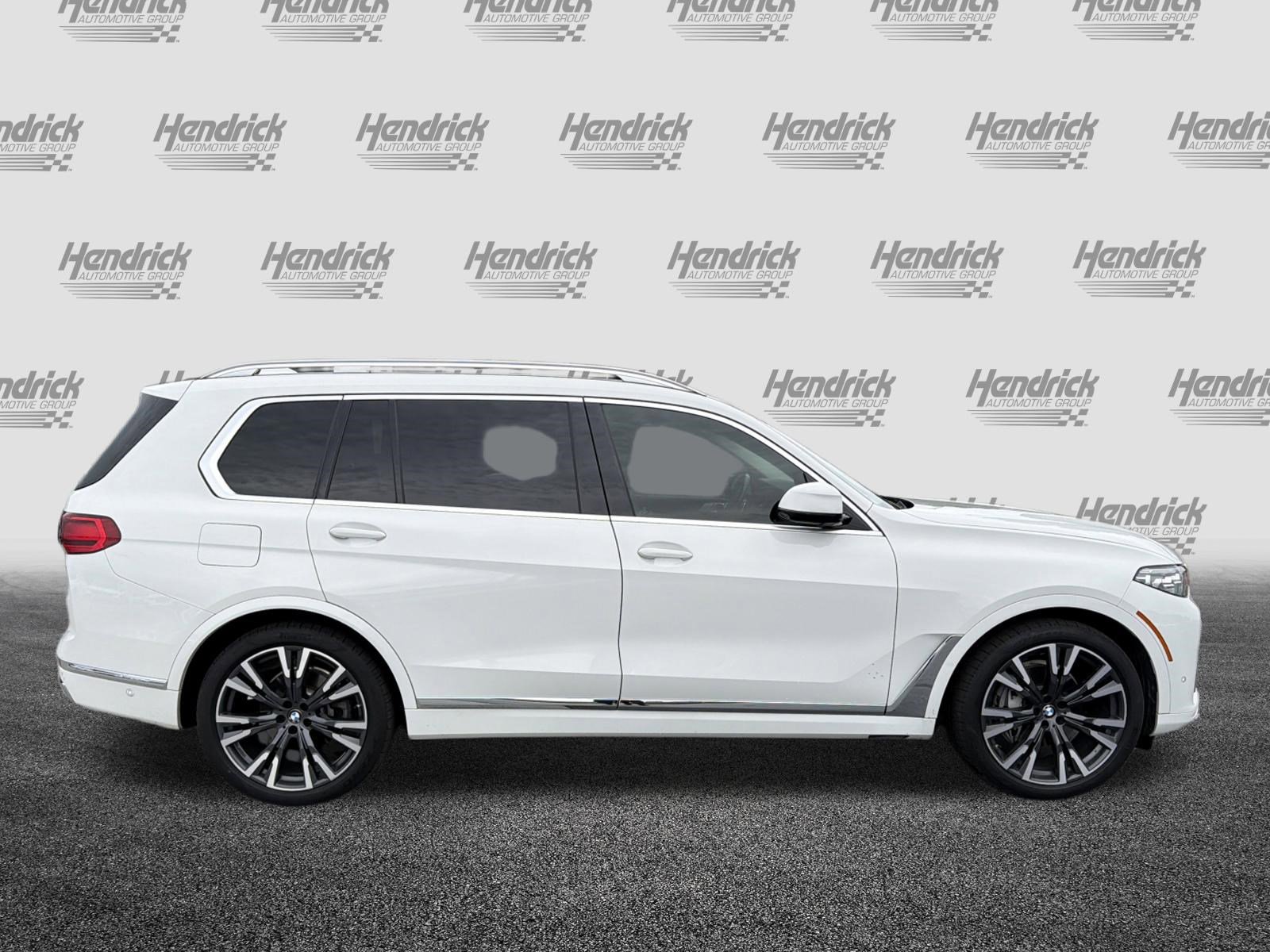 Used 2020 BMW X7 xDrive40i w/ Cold Weather Package AWD/4WD image 11