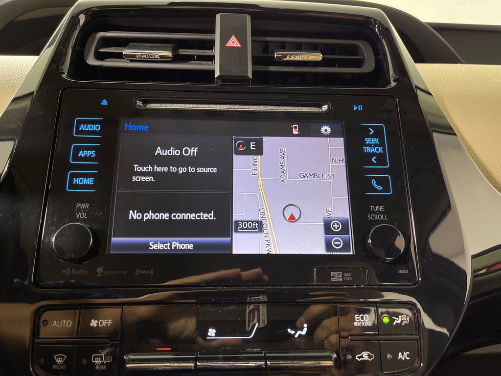 Certified 2018 Toyota Prius Three FWD image 20