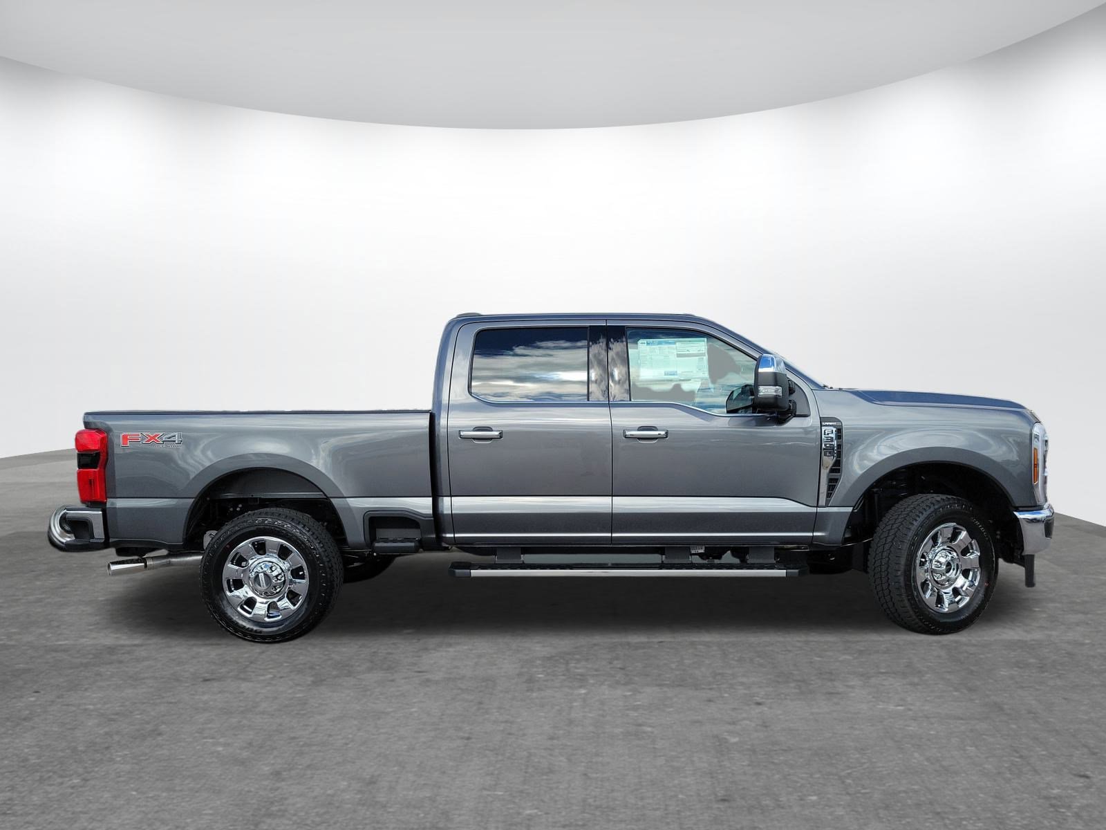 New 2026 Ford F350 4x4 Crew Cab Super Duty image 4