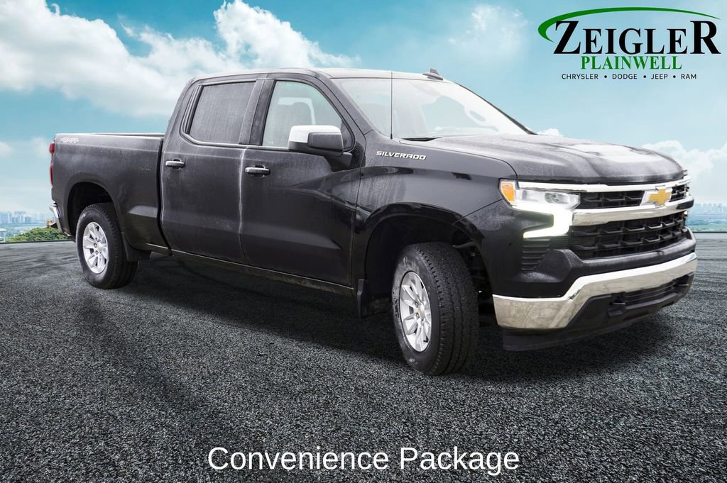 Used 2025 Chevrolet Silverado 1500 LT w/ Work Truck Package image 4