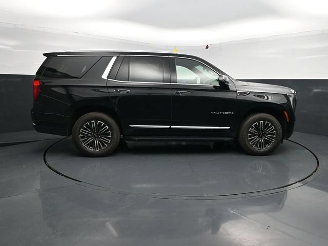 Used 2025 GMC Yukon Elevation w/ LPO, Elevation Black Package AWD/4WD image 10