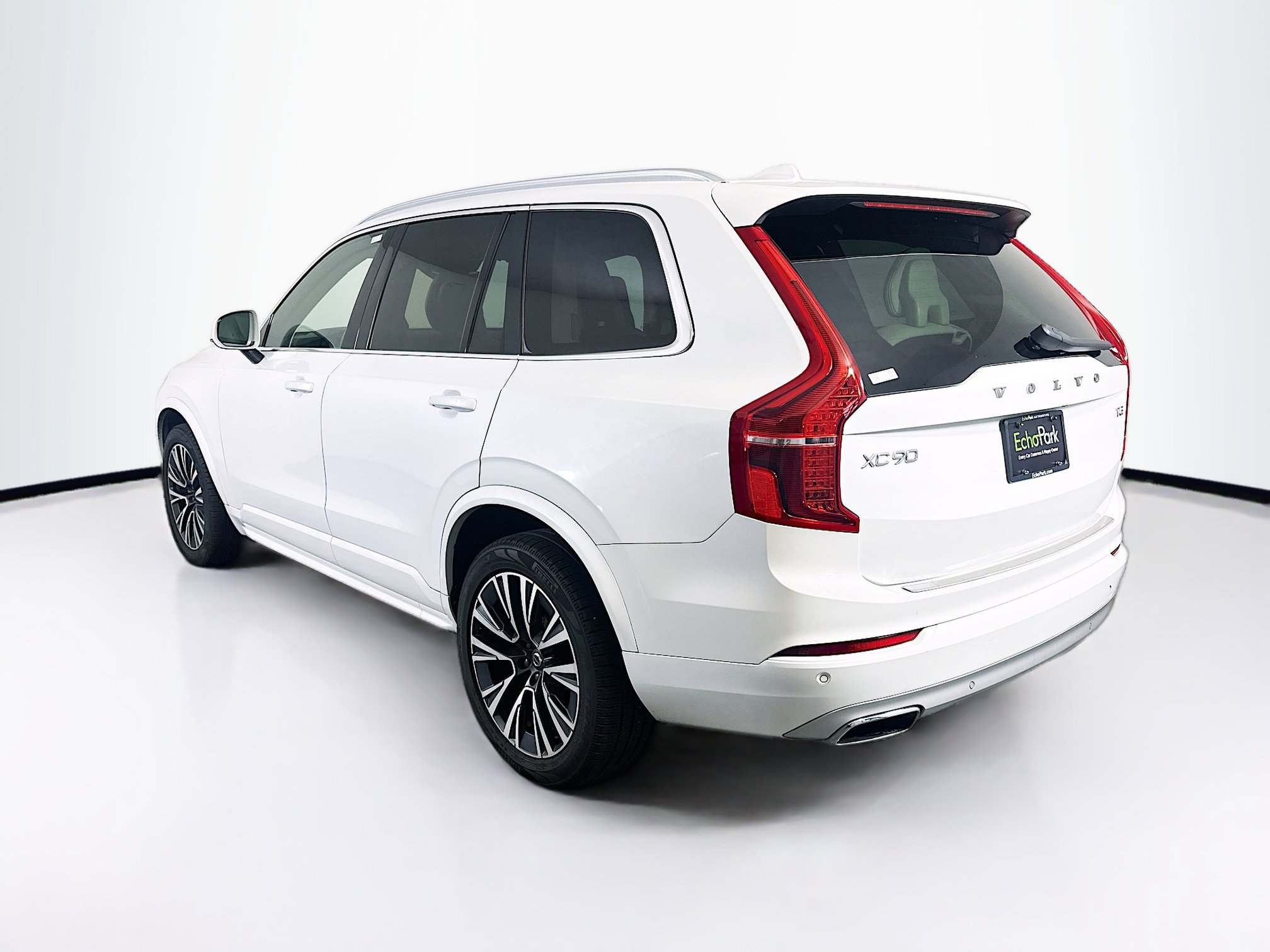 Used 2020 Volvo XC90 T5 Momentum FWD image 5
