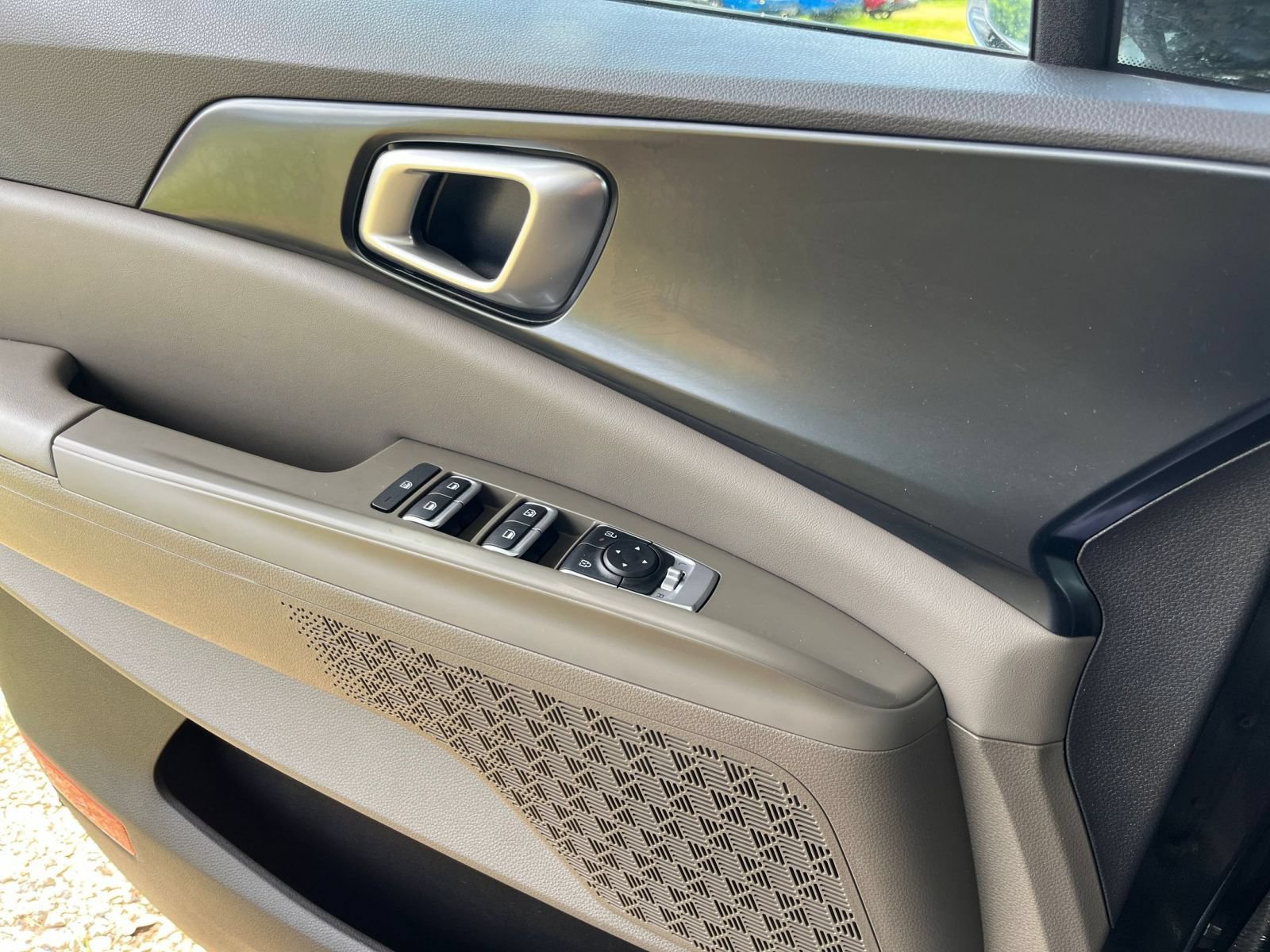 Used 2026 Kia Carnival FWD image 18