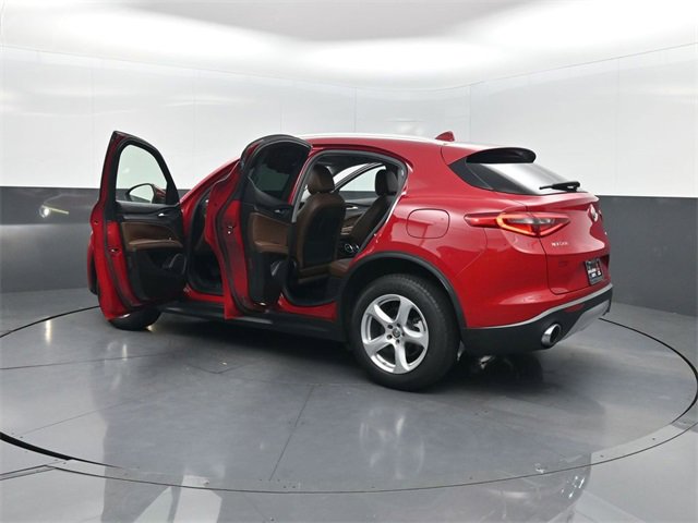 Used 2020 Alfa Romeo Stelvio image 41