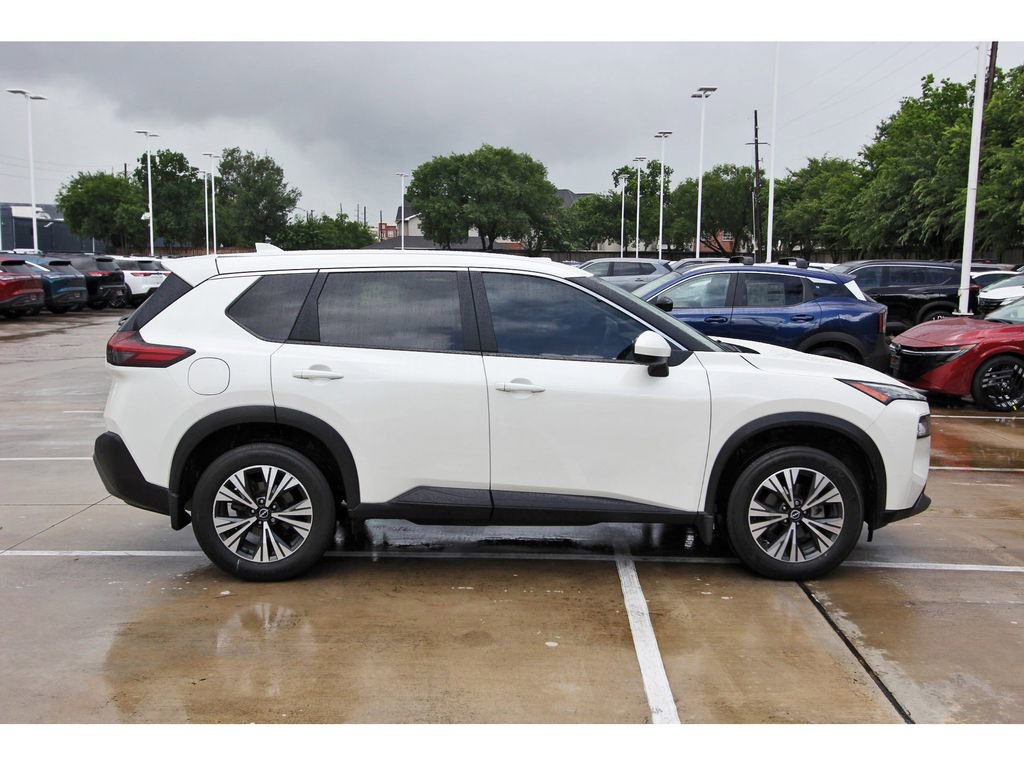 Used 2023 Nissan Rogue SV FWD image 8