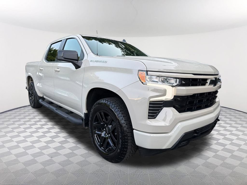 Used 2026 Chevrolet Silverado 1500 RST w/ RST Select Package RWD image 3